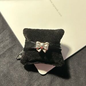 Pandora ribbon charm 🎀